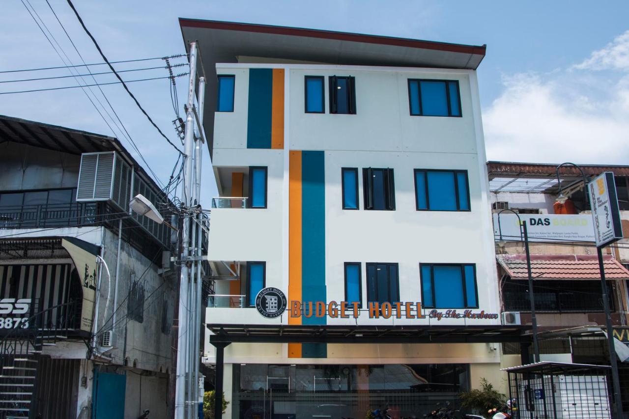 Oyo 592 Budget Hotel By The Harbour Padang  Exteriér fotografie