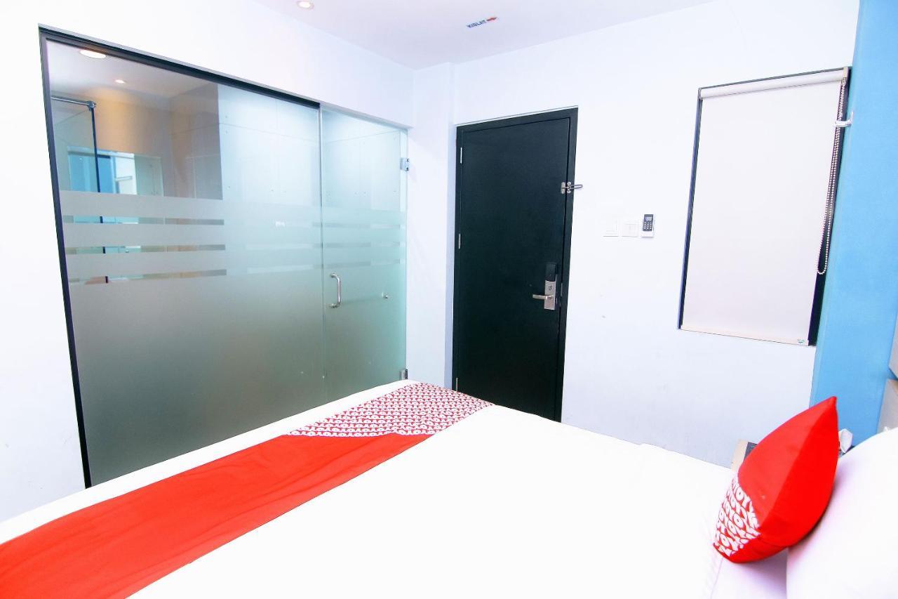 Oyo 592 Budget Hotel By The Harbour Padang  Exteriér fotografie
