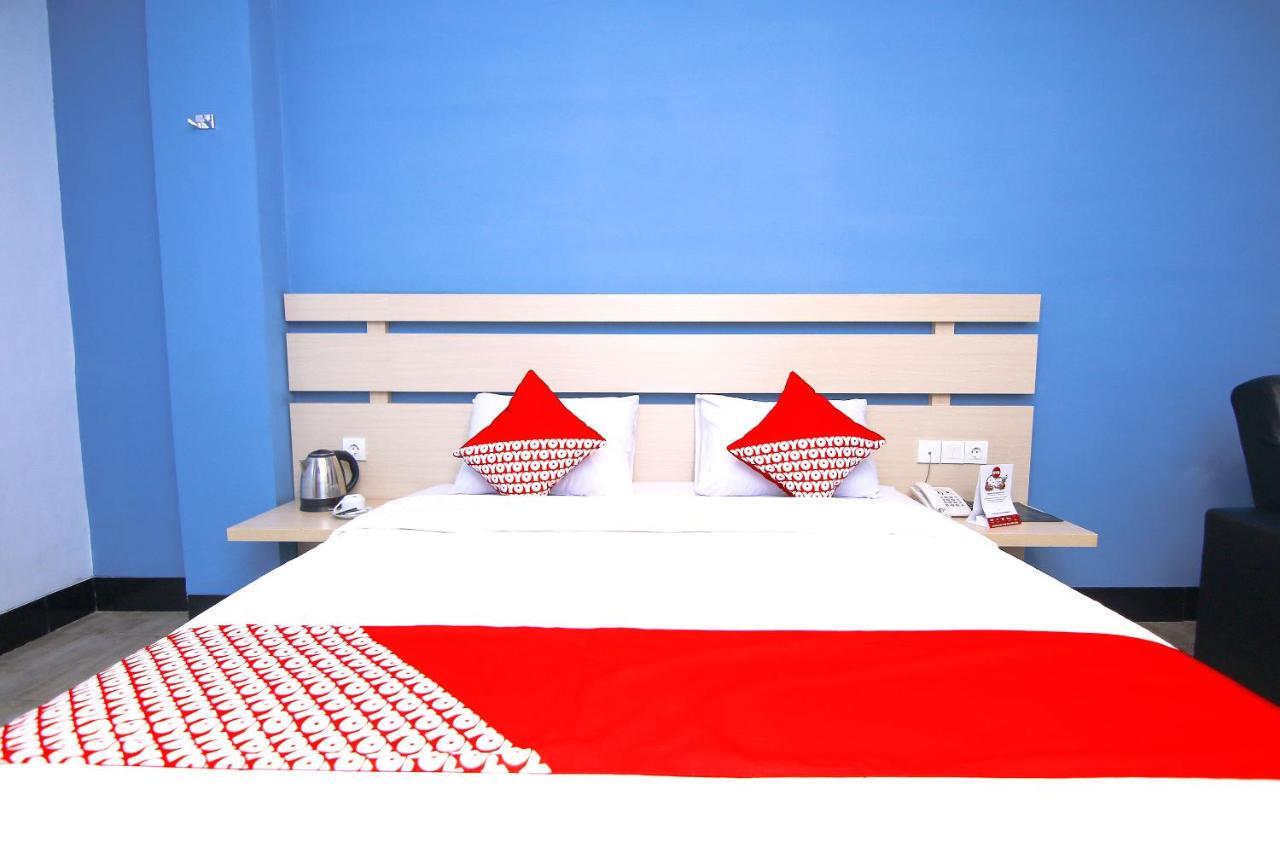 Oyo 592 Budget Hotel By The Harbour Padang  Exteriér fotografie